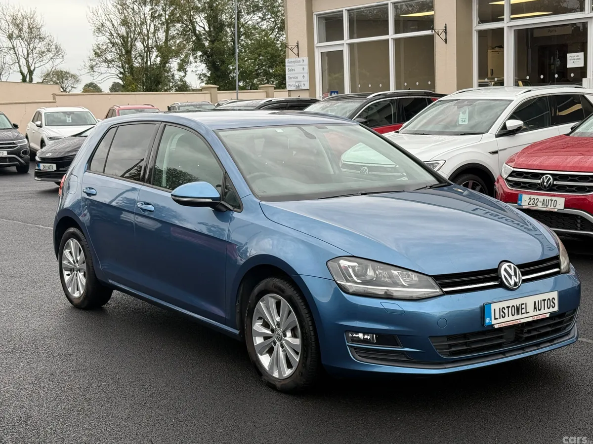 Volkswagen Golf Hatchback, Petrol, 2015, Blue