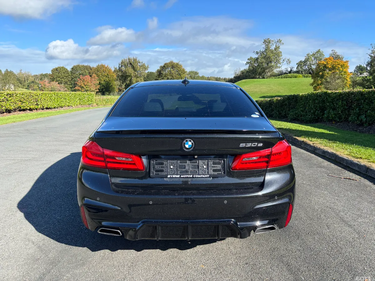 BMW 5-Series Hatchback, Petrol Hybrid, 2017, Black