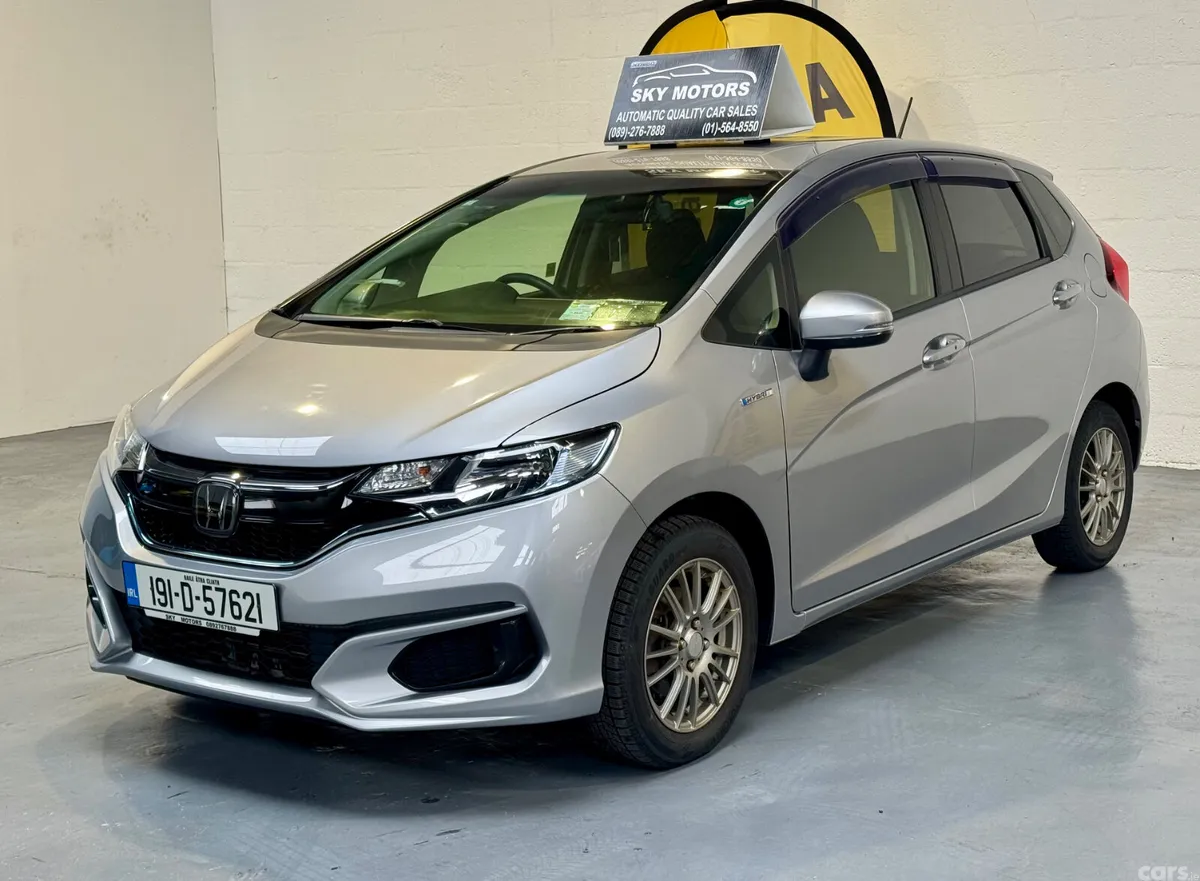 Honda Fit Hatchback, Petrol Hybrid, 2019, Silver