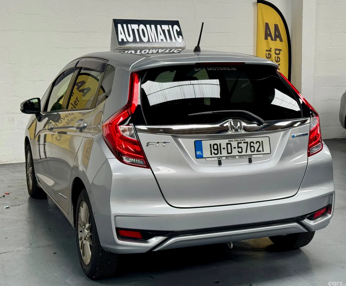 Honda Fit Hatchback, Petrol Hybrid, 2019, Silver