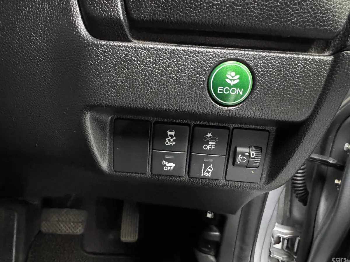Honda Fit Hatchback, Petrol Hybrid, 2019, Silver