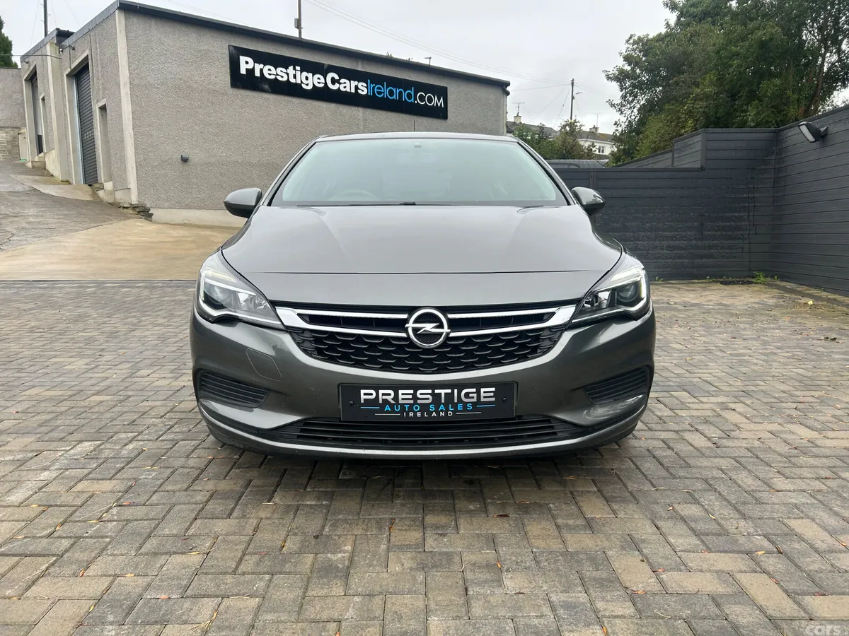 Opel Astra Hatchback, Diesel, 2017, Grey