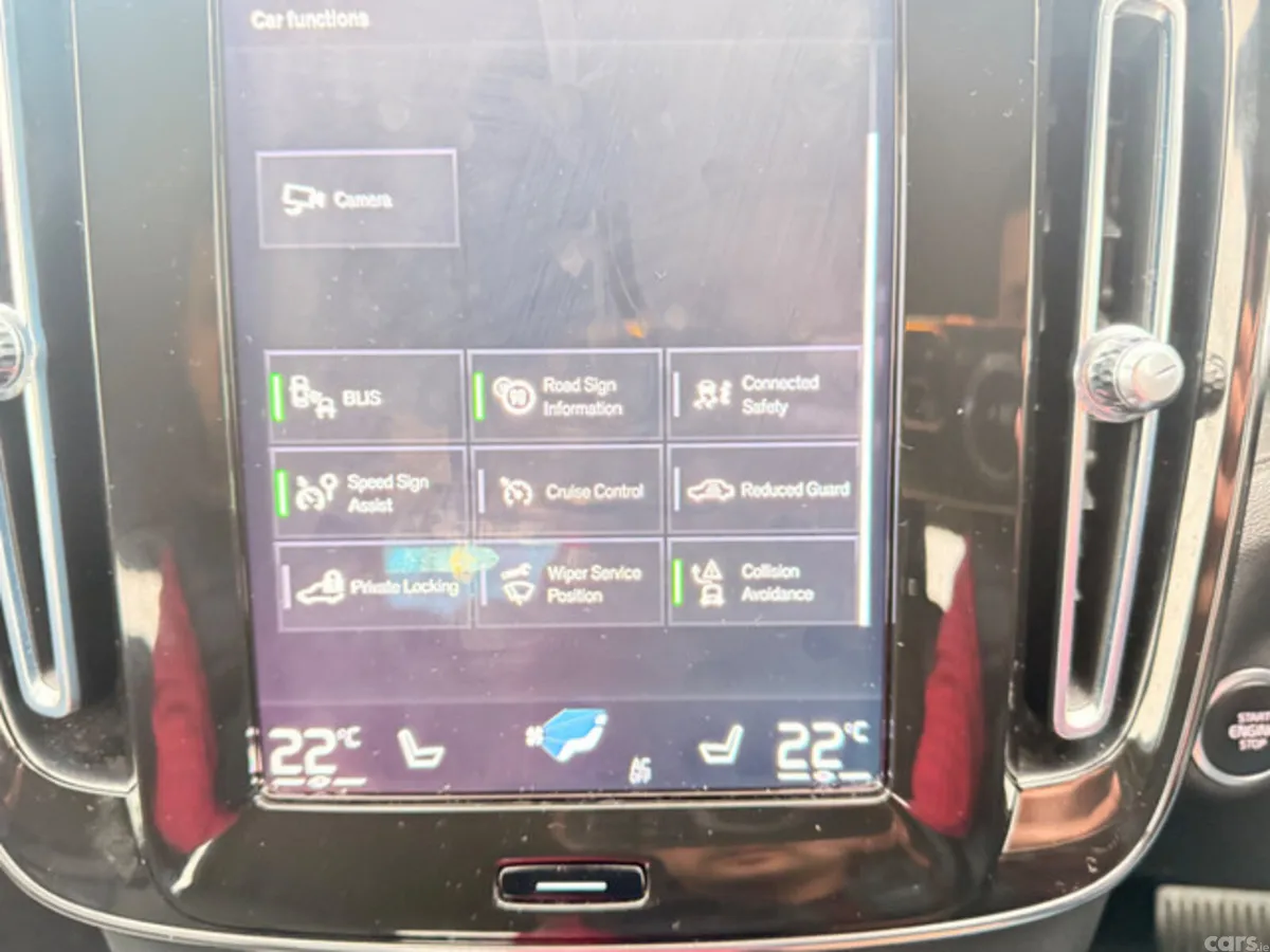 Volvo XC40 Estate, Petrol Plug-in Hybrid, 2023, Black