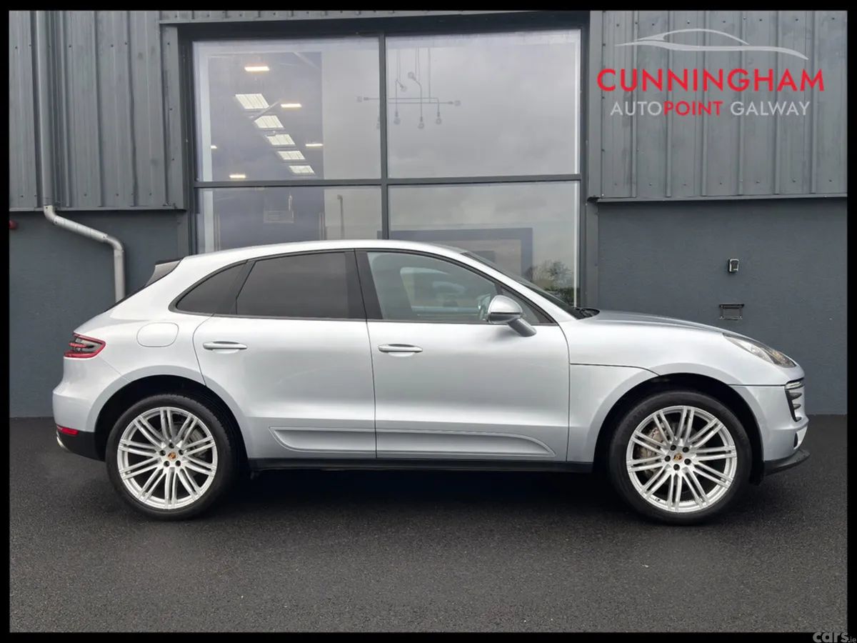 Porsche Macan SUV, Diesel, 2017, Silver