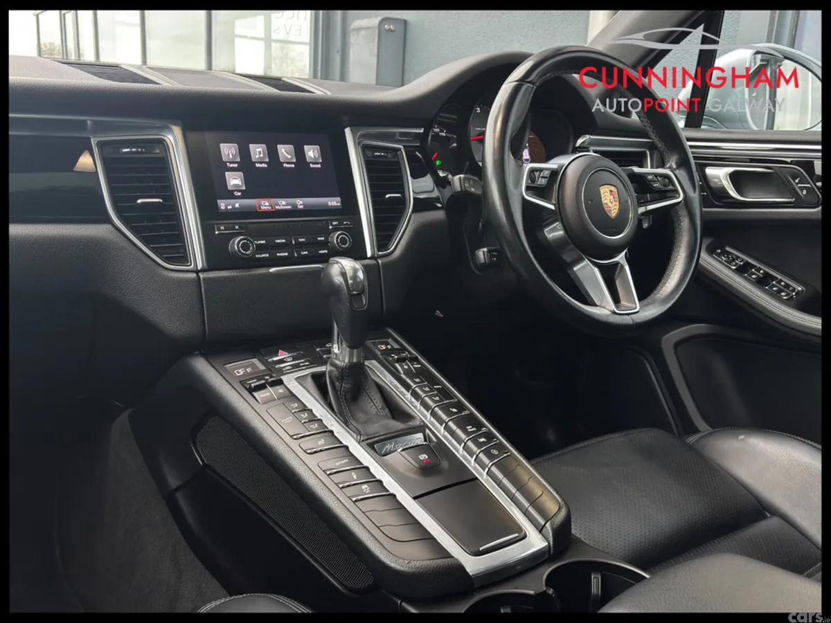 Porsche Macan SUV, Diesel, 2017, Silver