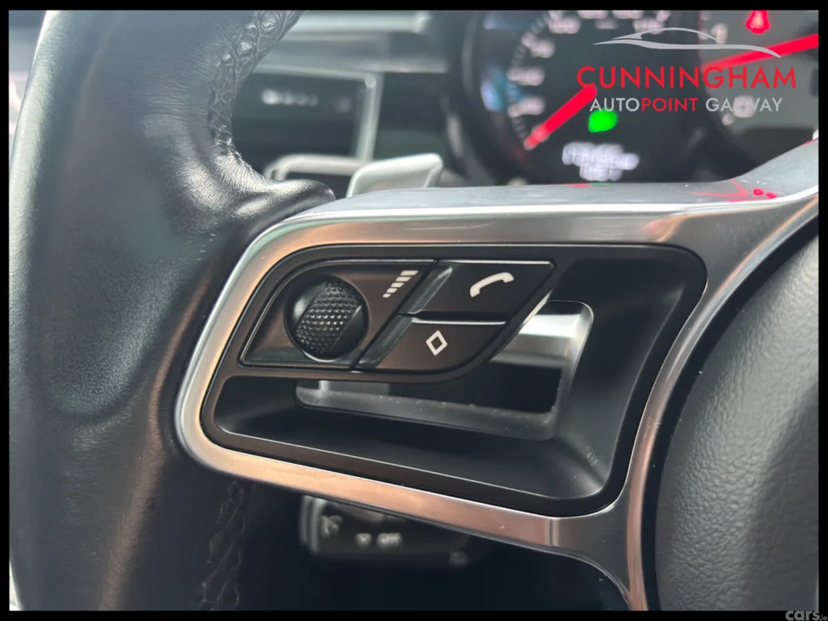 Porsche Macan SUV, Diesel, 2017, Silver
