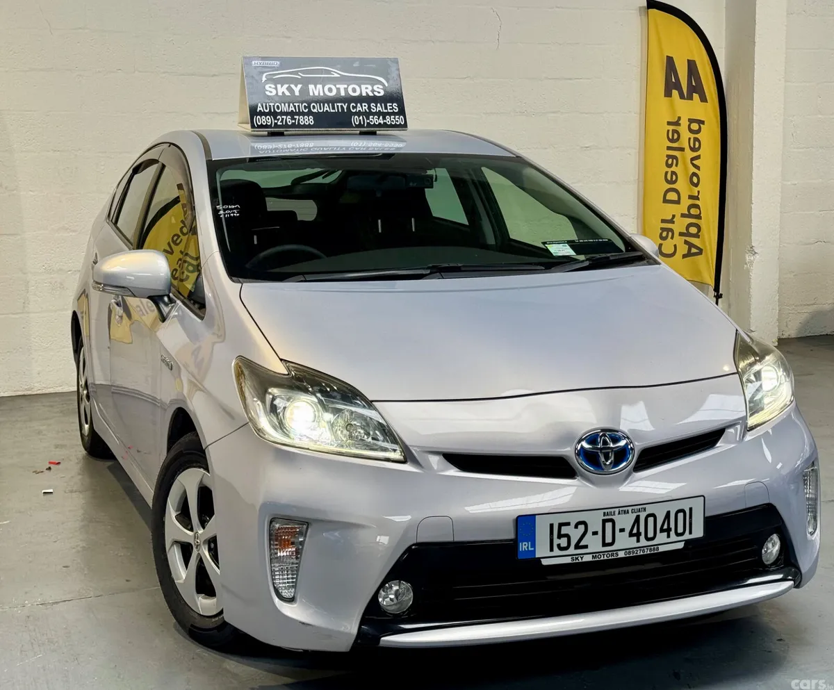 Toyota Prius Hatchback, Petrol Hybrid, 2015, Blue