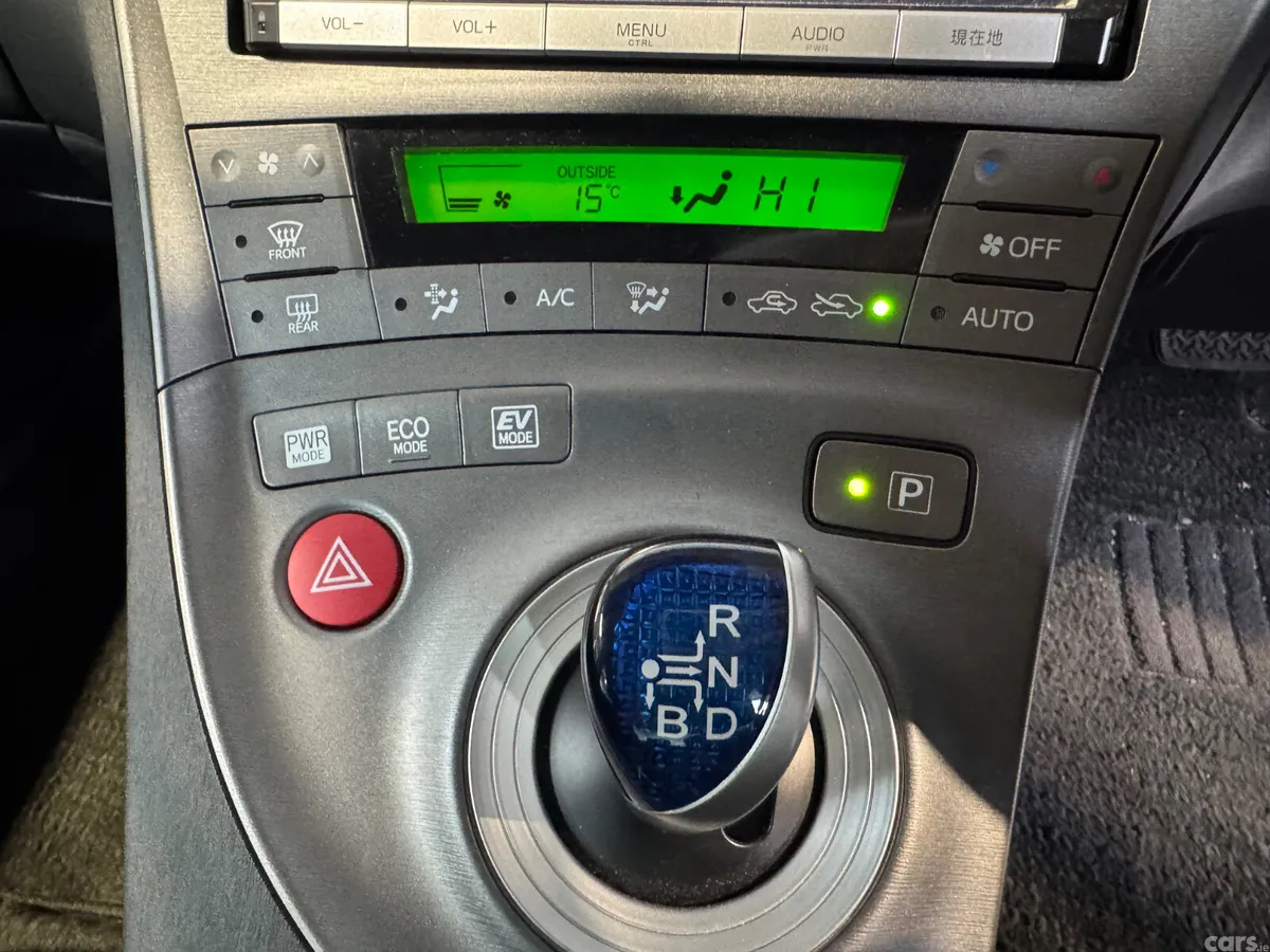 Toyota Prius Hatchback, Petrol Hybrid, 2015, Blue