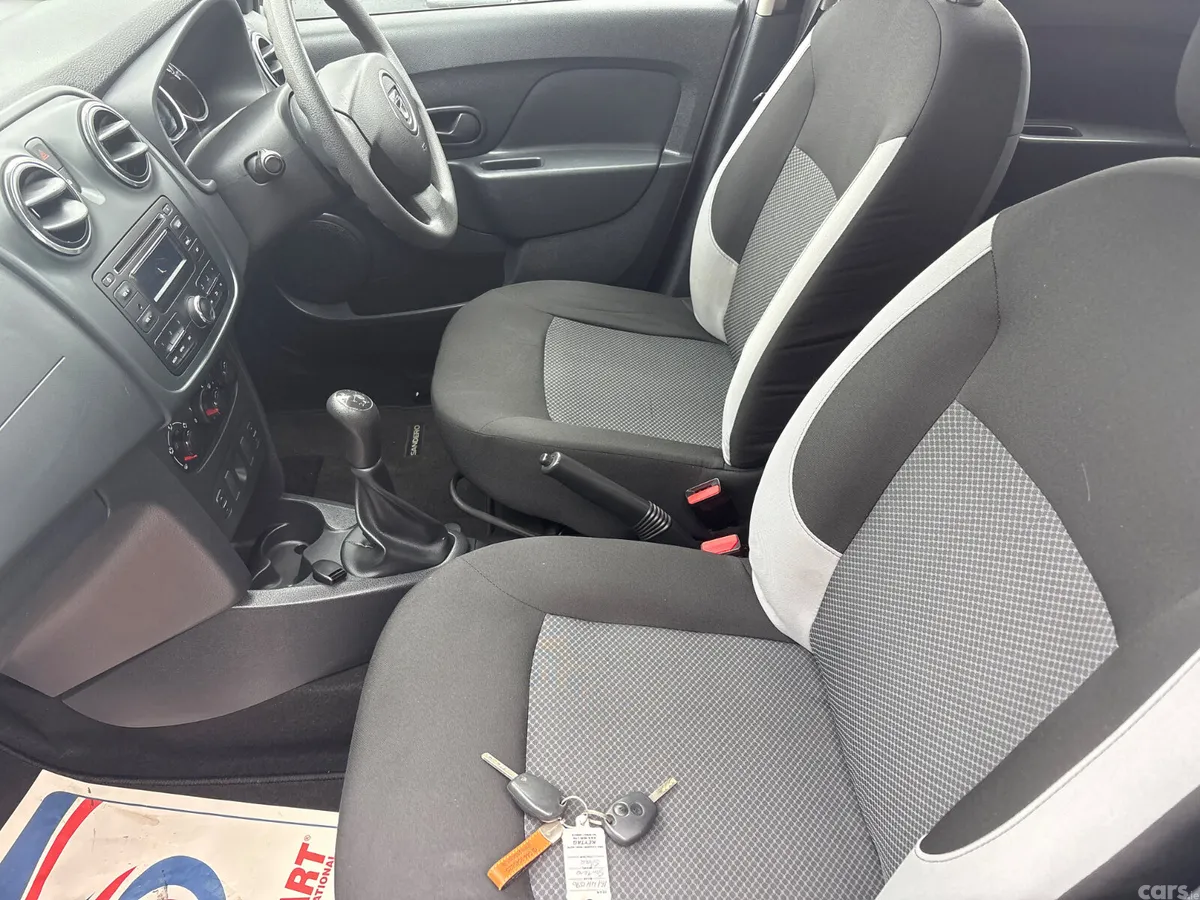 Dacia Sandero Hatchback, Petrol, 2016, Silver