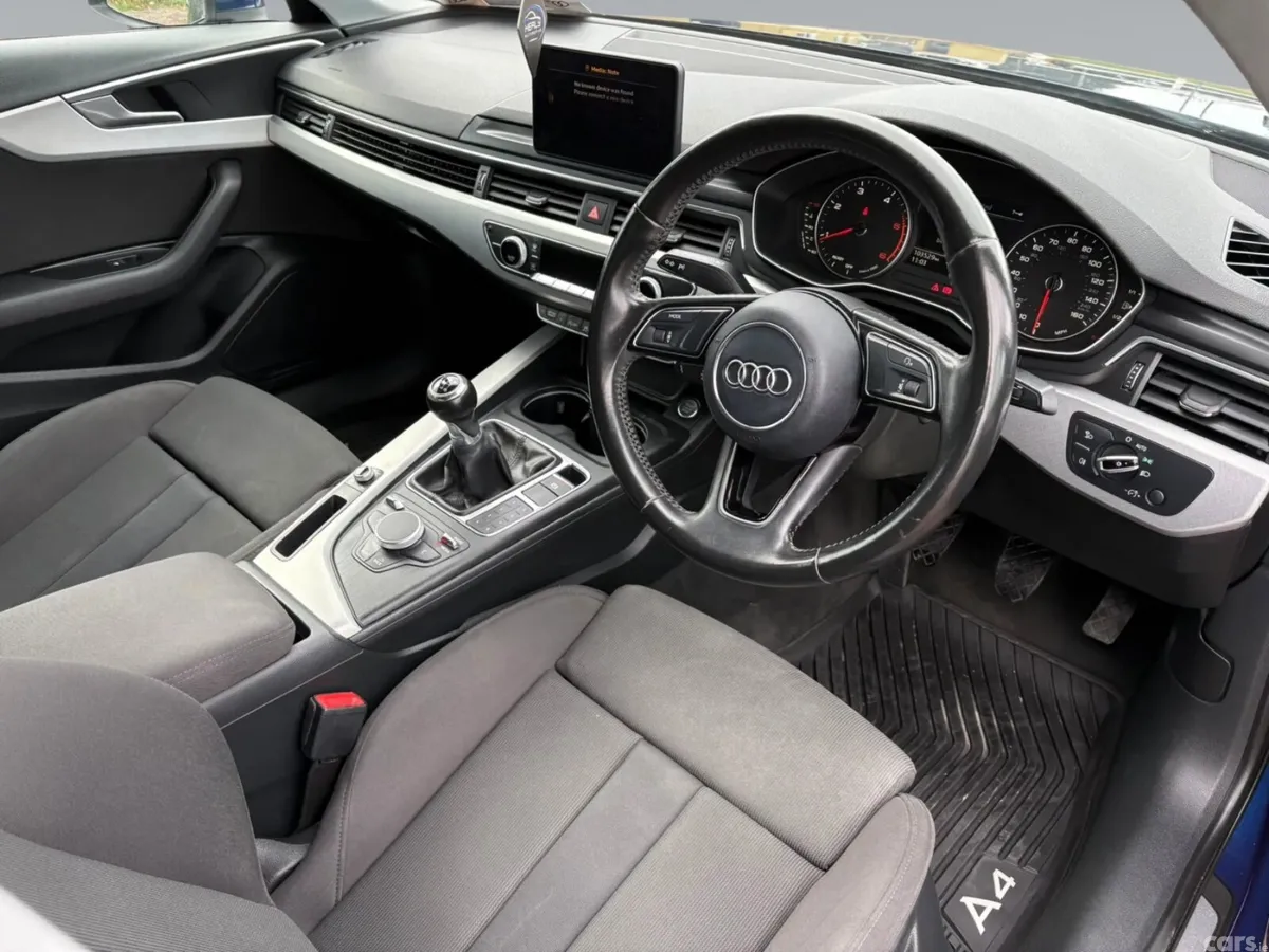 Audi A4 Saloon, Diesel, 2016, Blue