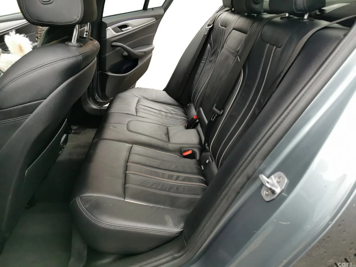 BMW 5-Series Saloon, Petrol, 2019, Blue
