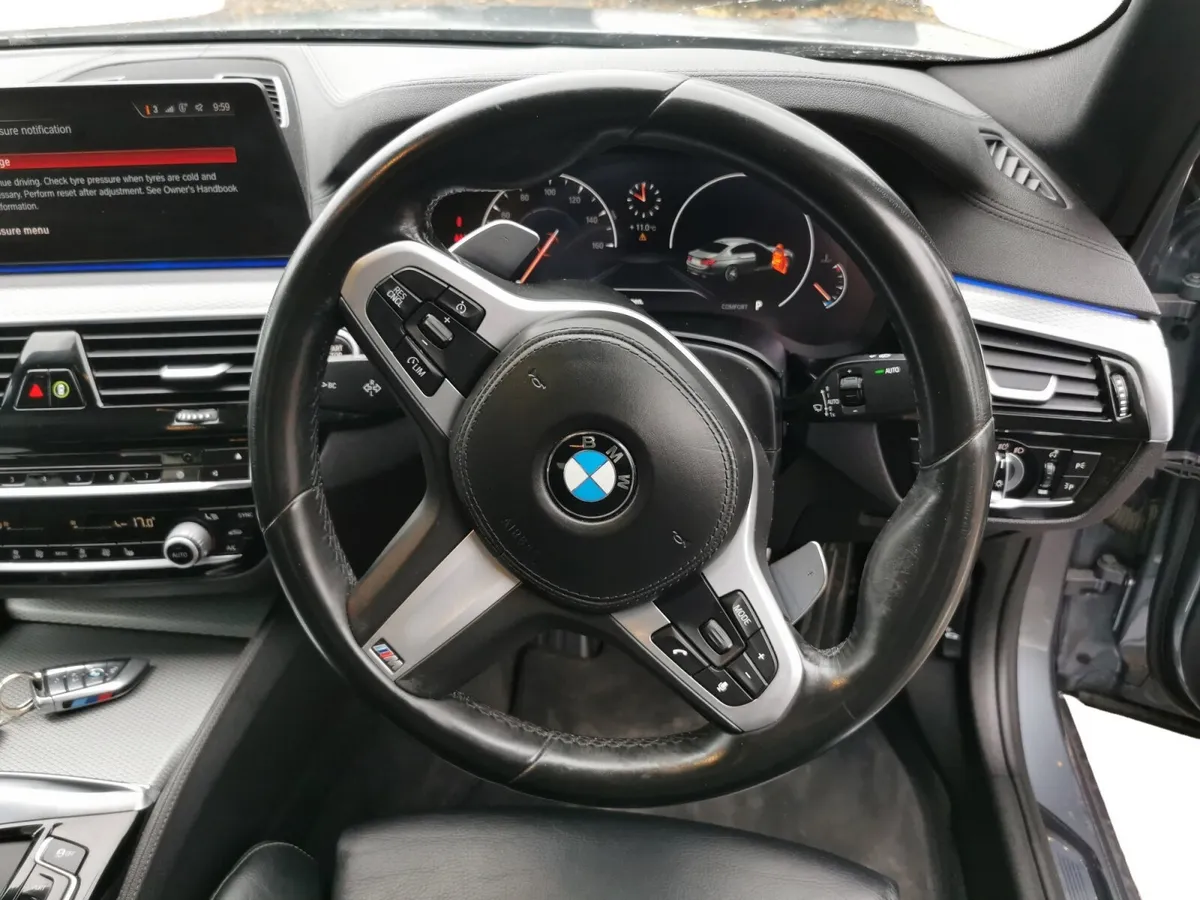 BMW 5-Series Saloon, Petrol, 2019, Blue