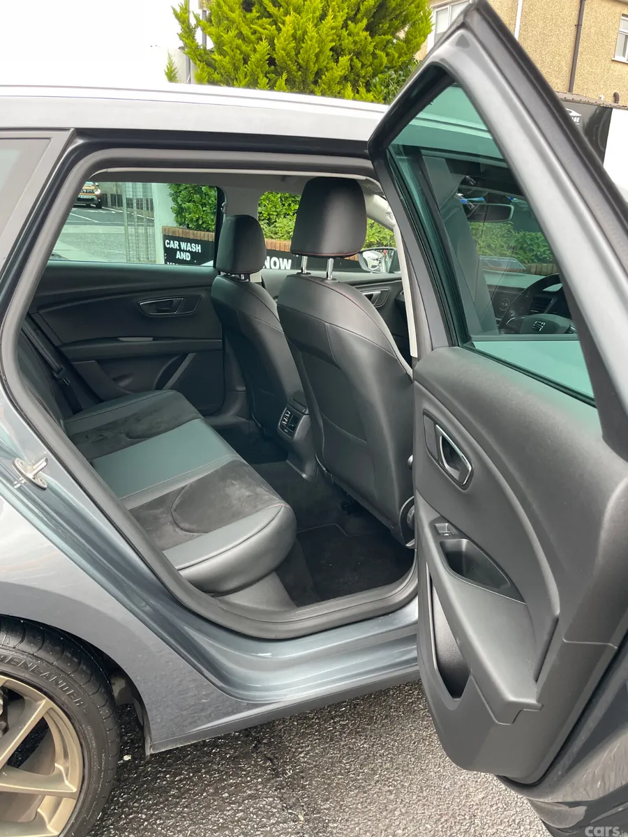 SEAT Leon Estate, Diesel, 2017, Grey