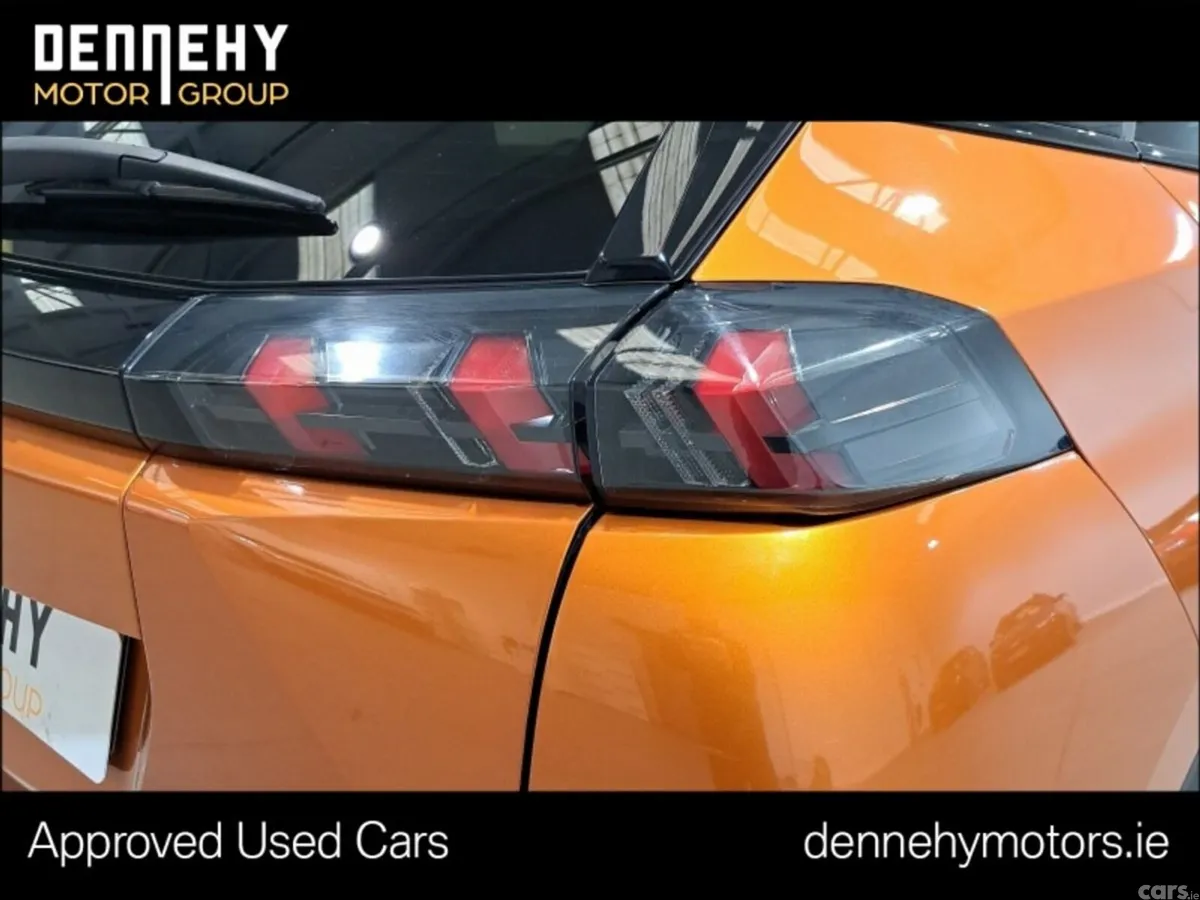 Peugeot 2008 MPV, Petrol, 2022, Orange