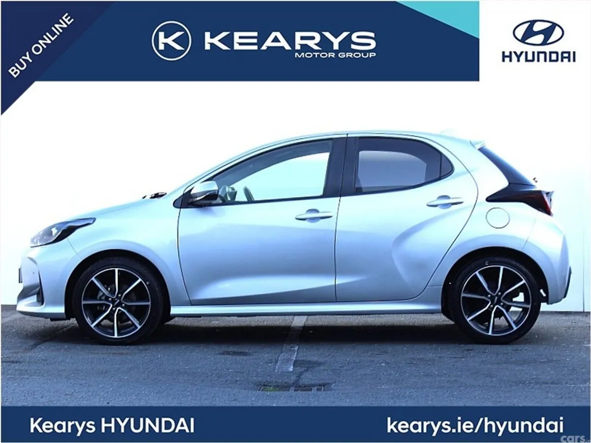 Toyota Yaris Hatchback, Petrol Hybrid, 2021, Silver