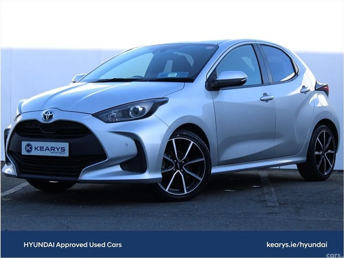 Toyota Yaris Hatchback, Petrol Hybrid, 2021, Silver