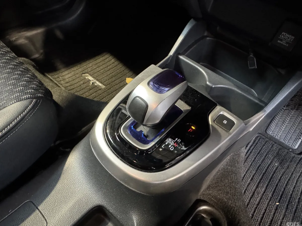 Honda Fit Hatchback, Petrol Hybrid, 2015, White