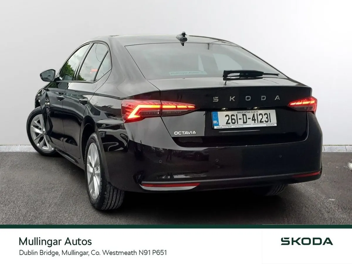 Skoda Octavia Saloon, Petrol, 2026, Black