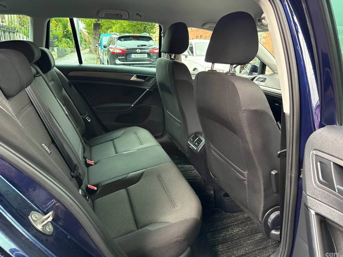 Volkswagen Golf Estate, Petrol, 2018, Blue