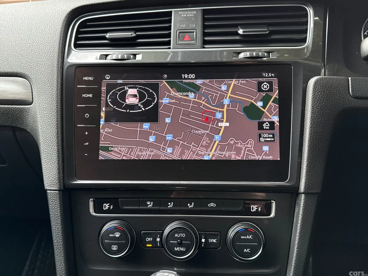 Volkswagen Golf Estate, Petrol, 2018, Blue