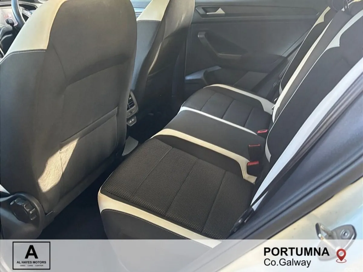 Volkswagen T-Roc SUV, Diesel, 2021, White