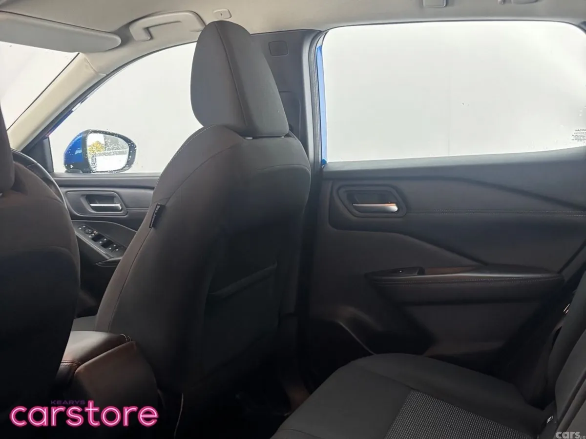 Nissan Qashqai MPV, Petrol, 2023, Blue