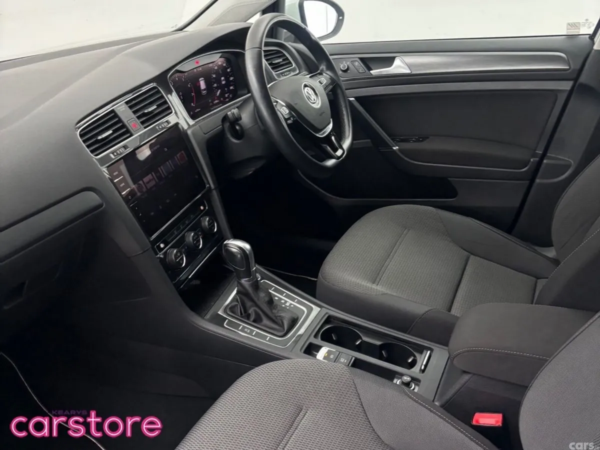 Volkswagen Golf Hatchback, Petrol, 2019, White