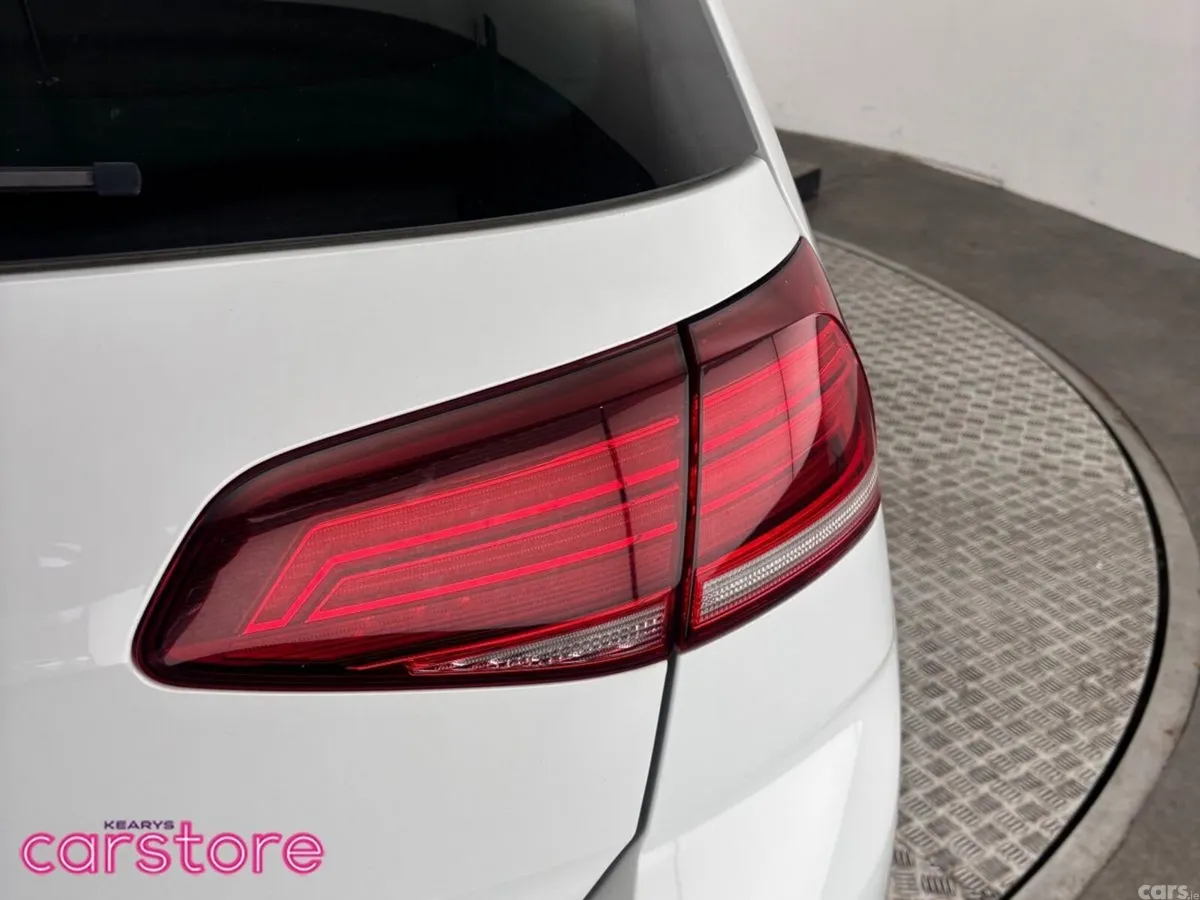 Volkswagen Golf Hatchback, Petrol, 2019, White