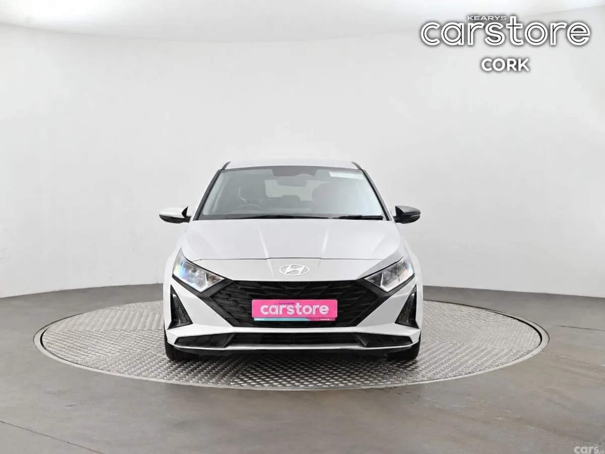 Hyundai i20 Hatchback, Petrol, 2024, Grey