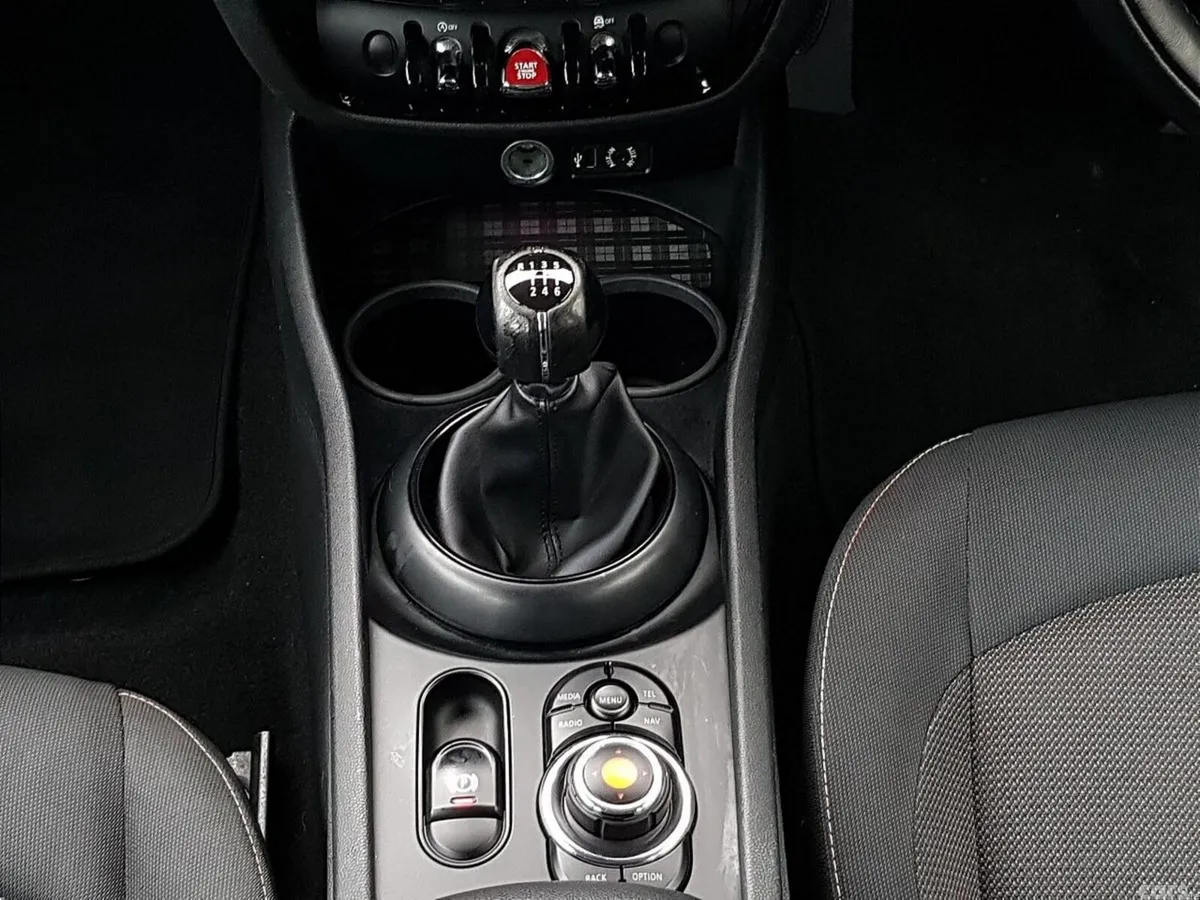 Mini Clubman Hatchback, Petrol, 2016, White