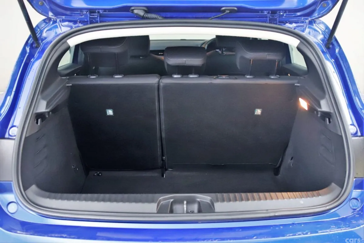 Renault Clio Hatchback, Petrol, 2023, Blue