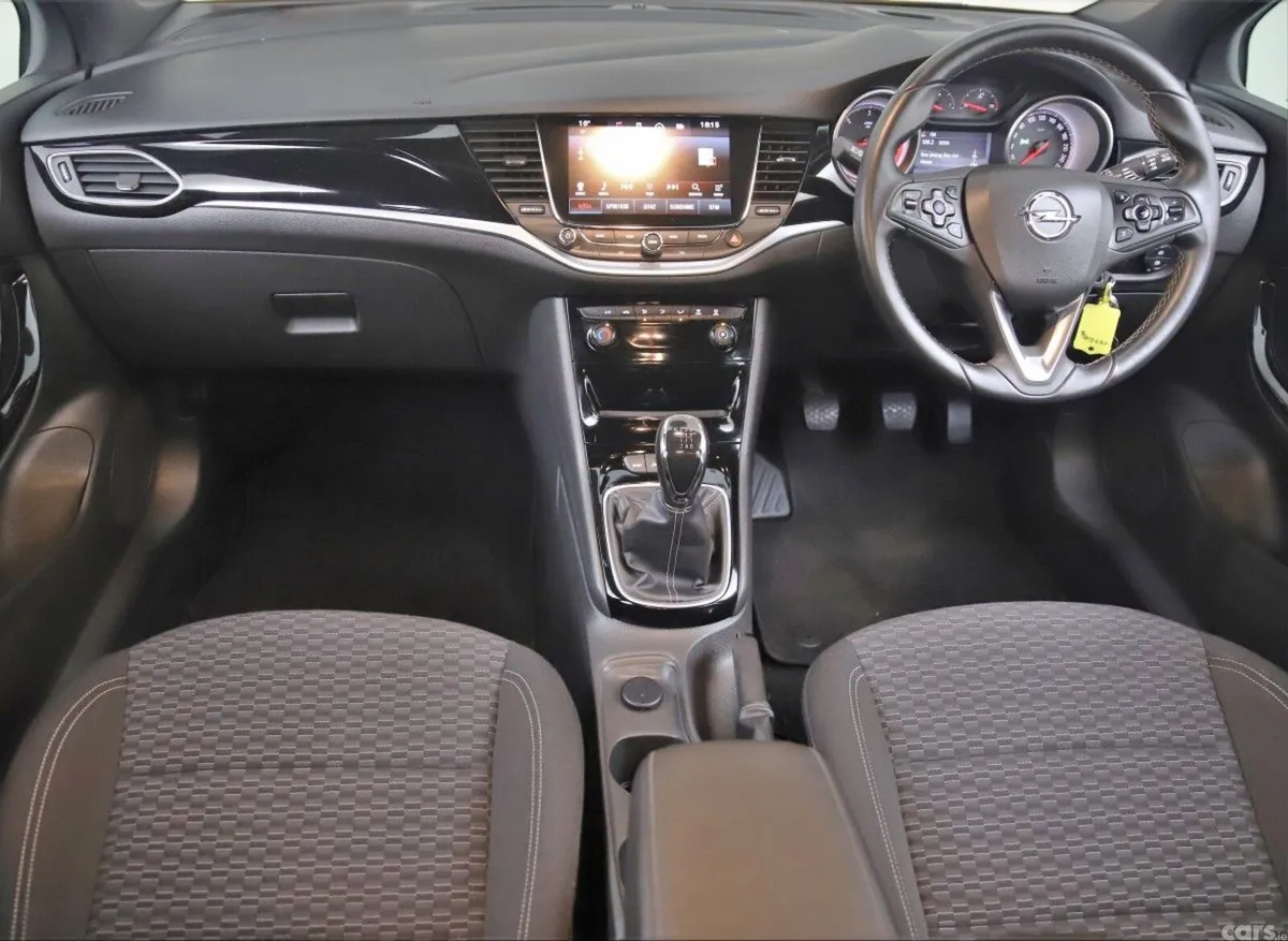 Opel Astra Hatchback, Diesel, 2017, Black