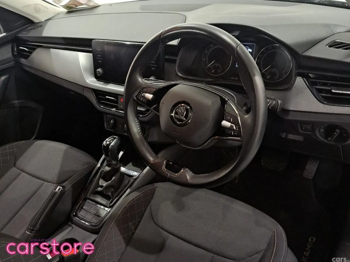 Skoda Kamiq Hatchback, Petrol, 2022, Grey