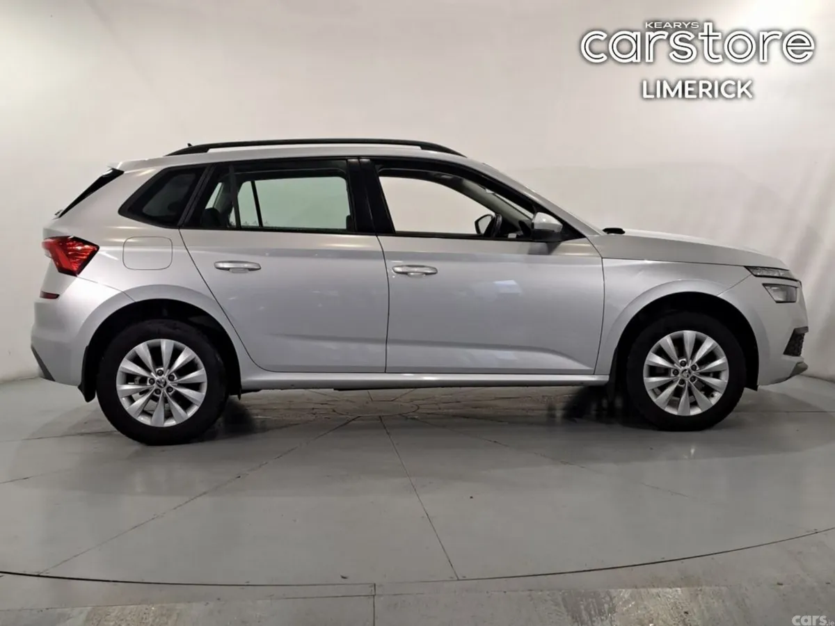Skoda Kamiq Hatchback, Petrol, 2022, Grey