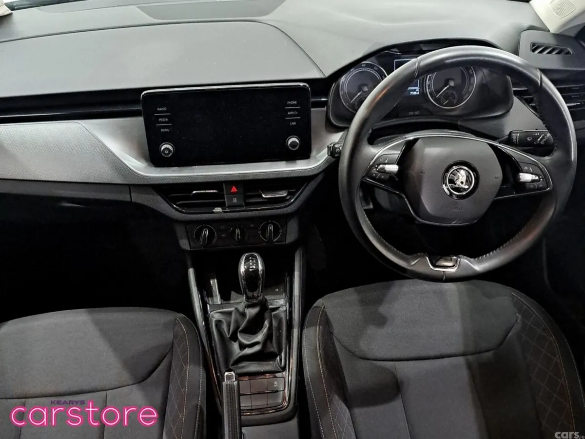 Skoda Kamiq Hatchback, Petrol, 2022, Grey