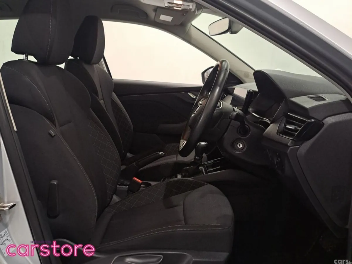 Skoda Kamiq Hatchback, Petrol, 2022, Grey