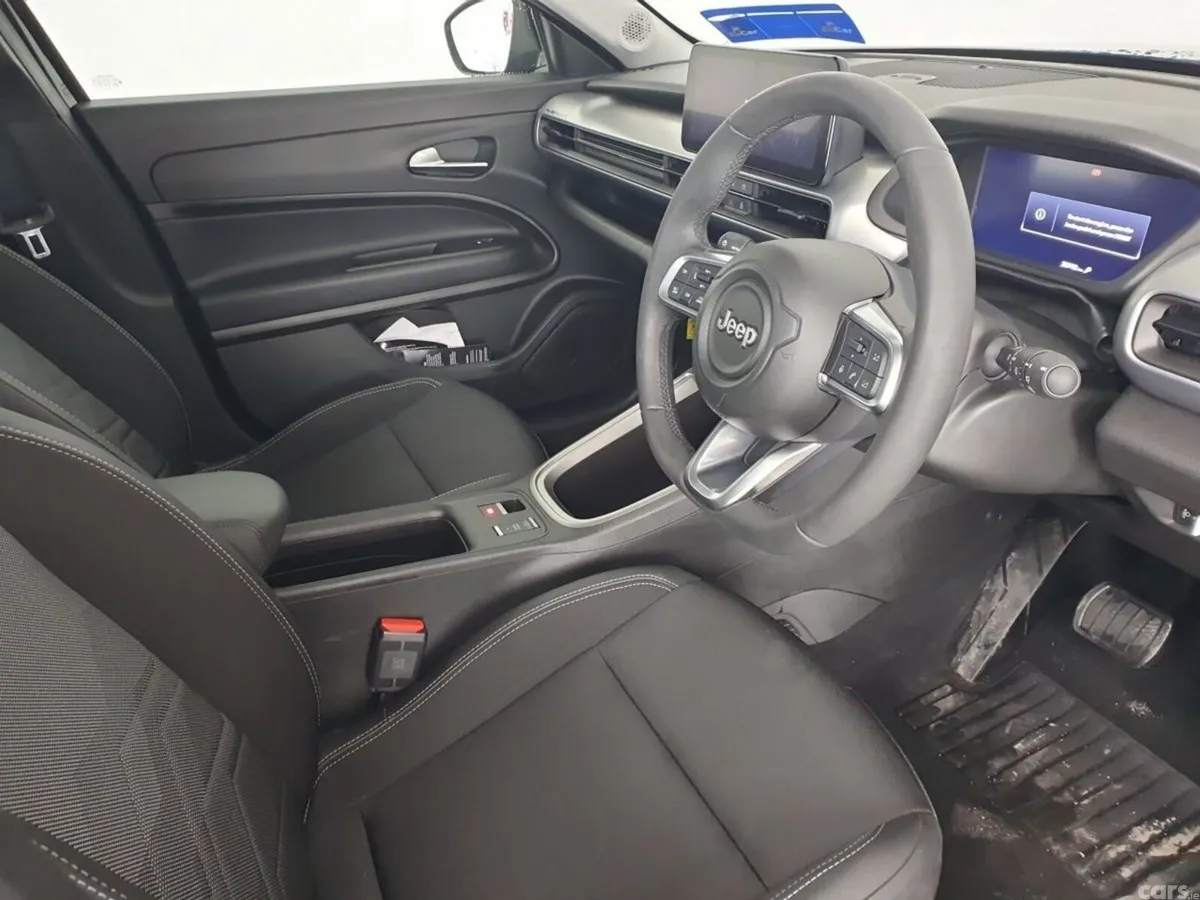 Jeep Avenger SUV, Electric, 2025, Grey