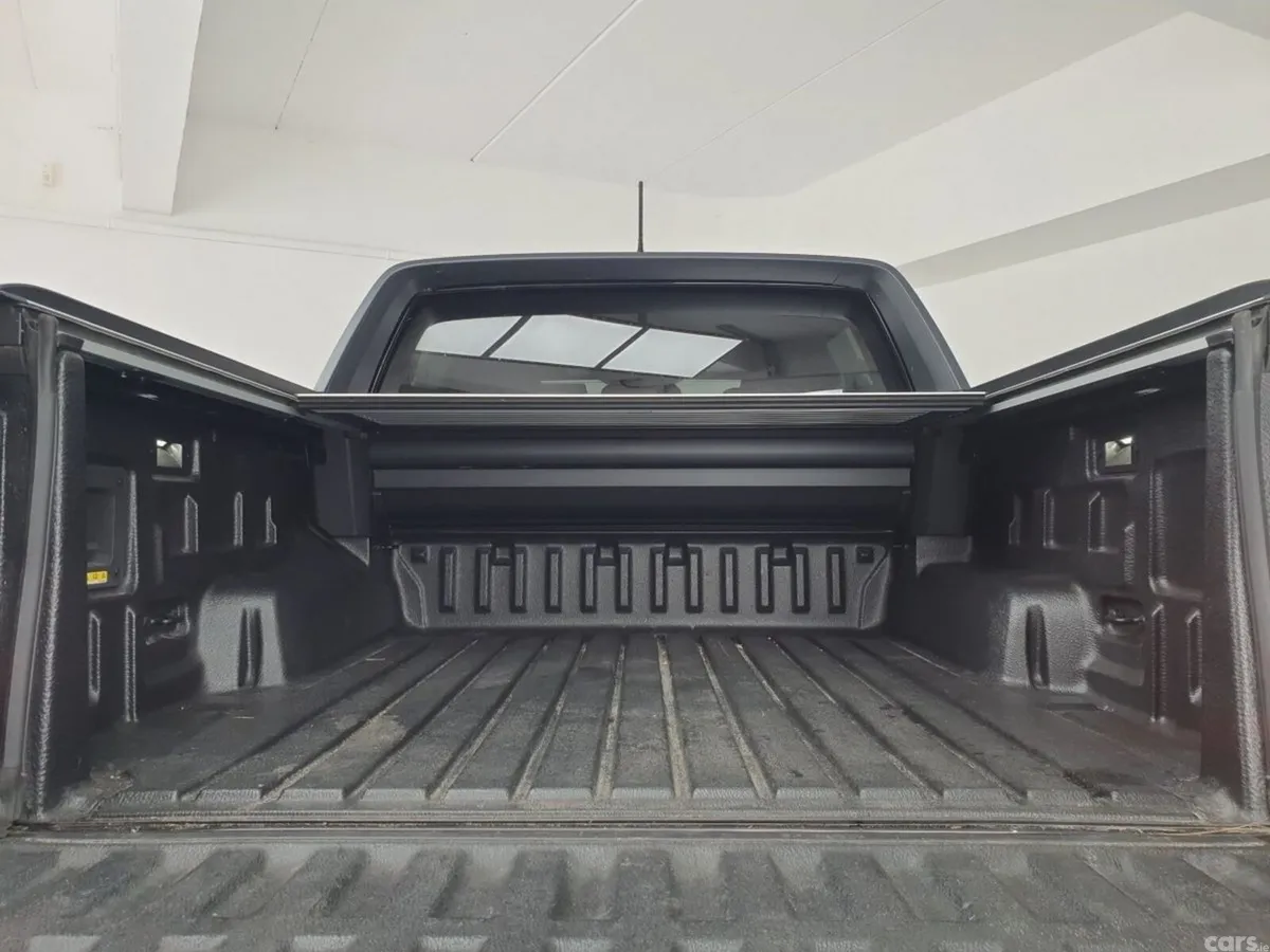 Ford Ranger MPV, Diesel, 2025, Black