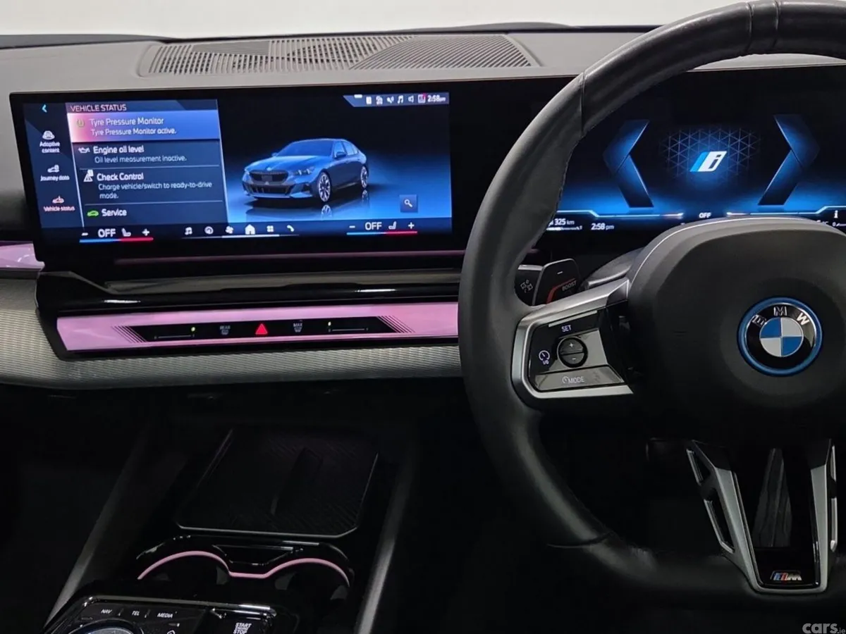 BMW 5-Series Saloon, Petrol Plug-in Hybrid, 2025, Blue
