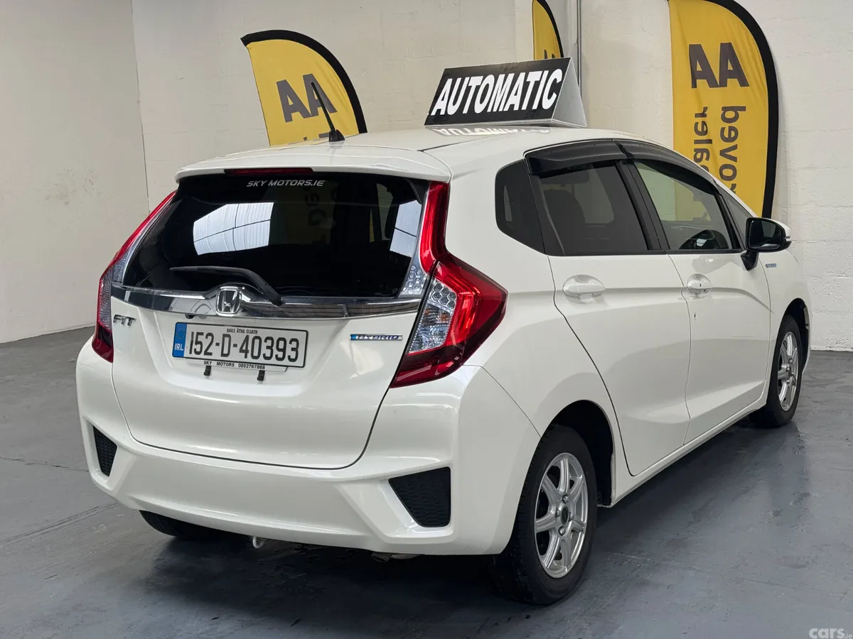 Honda Fit Hatchback, Petrol Hybrid, 2015, White