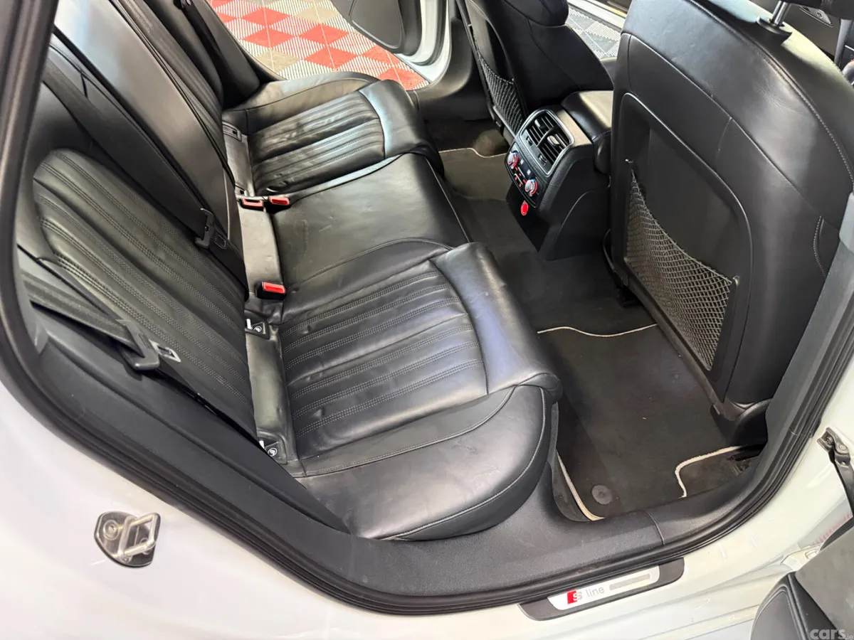 Audi A6 Saloon, Diesel, 2017, White