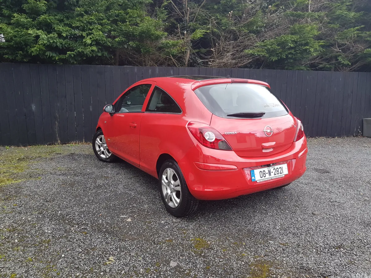 Opel Corsa Hatchback, Petrol, 2008, Red
