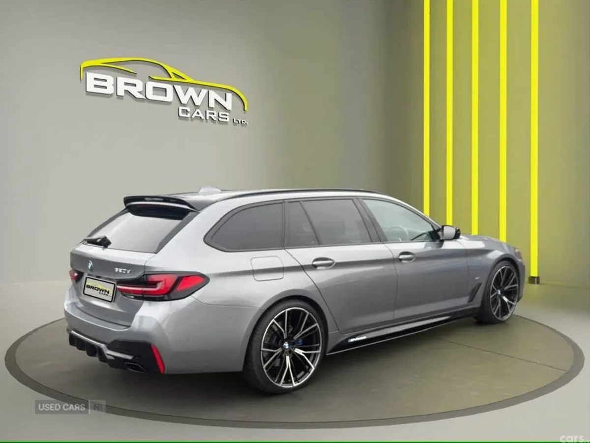 BMW 5-Series Estate, Diesel Hybrid, 2023, Grey
