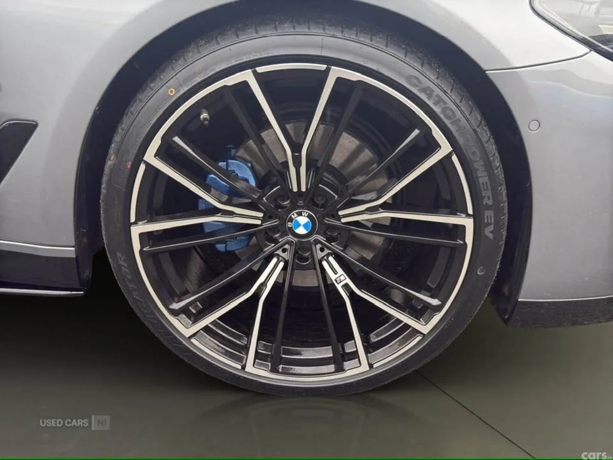BMW 5-Series Estate, Diesel Hybrid, 2023, Grey