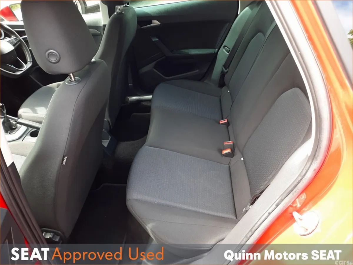 SEAT Arona Hatchback, Petrol, 2023, Red