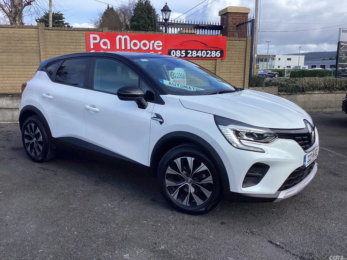 Renault Captur Hatchback, Petrol, 2022, White