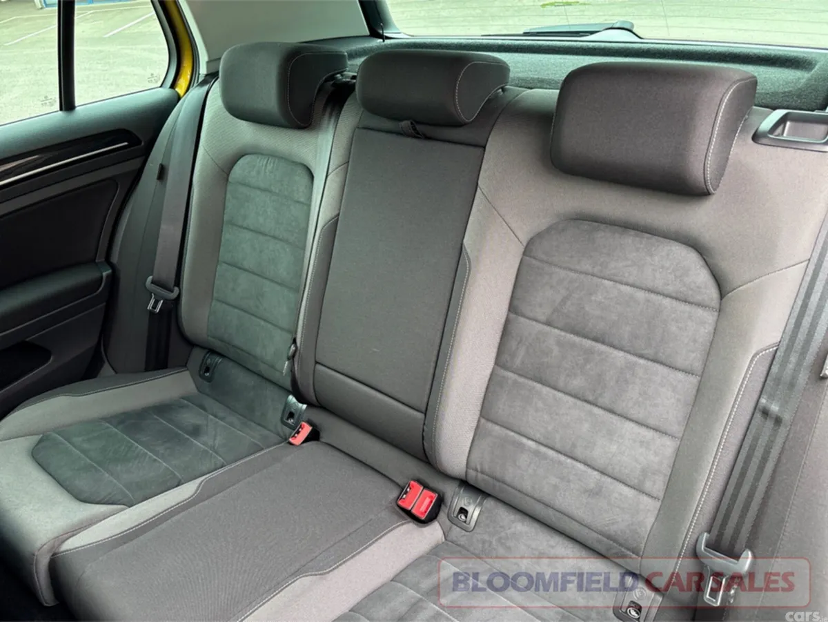Volkswagen Golf Hatchback, Petrol, 2019, Gold