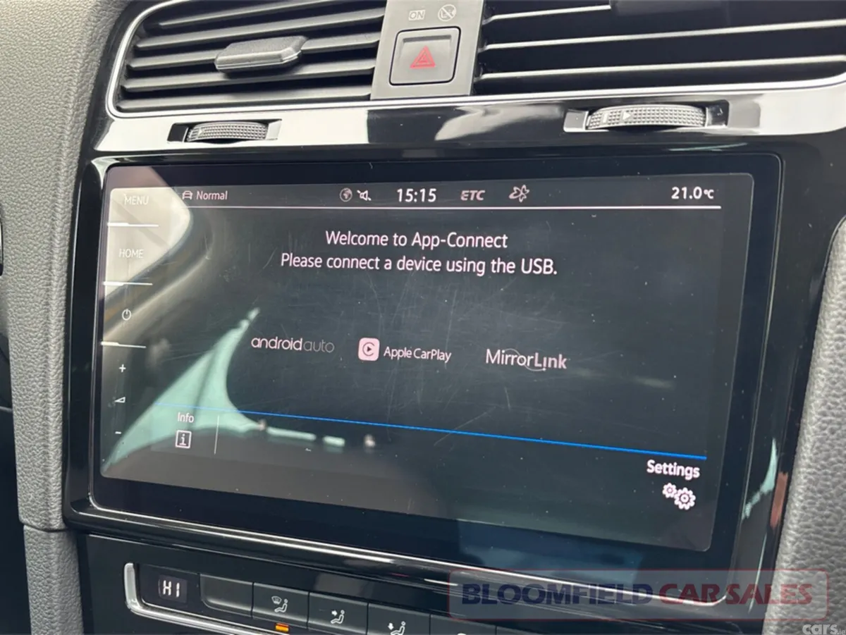 Volkswagen Golf Hatchback, Petrol, 2019, Gold