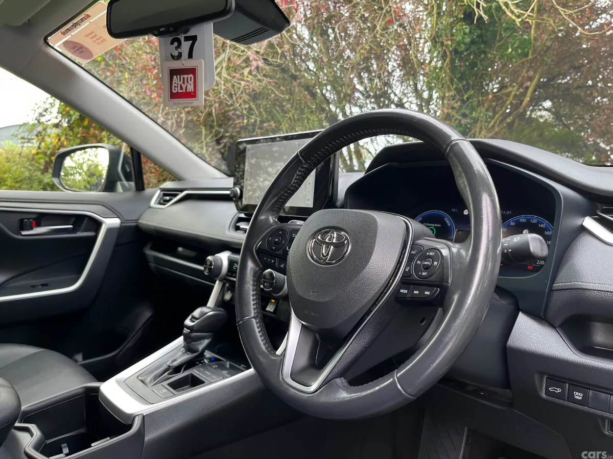 Toyota RAV4 SUV, Petrol Hybrid, 2024, Black