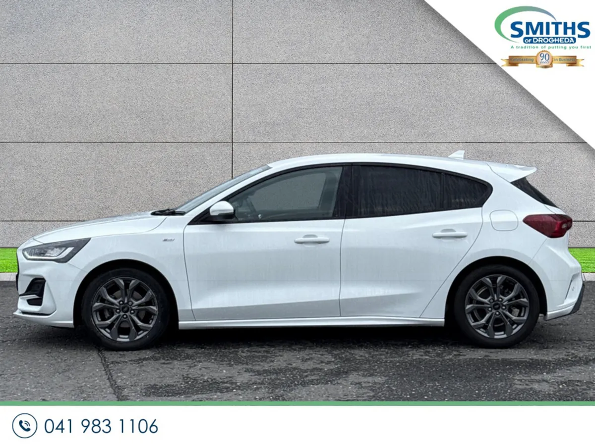 Ford Focus Hatchback, Petrol Hybrid, 2023, White